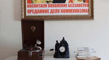 Фото номера Улучшенный двухместный номер с 2 отдельными кроватями Гостиница СССР г. Каменск-Шахтинский 5
